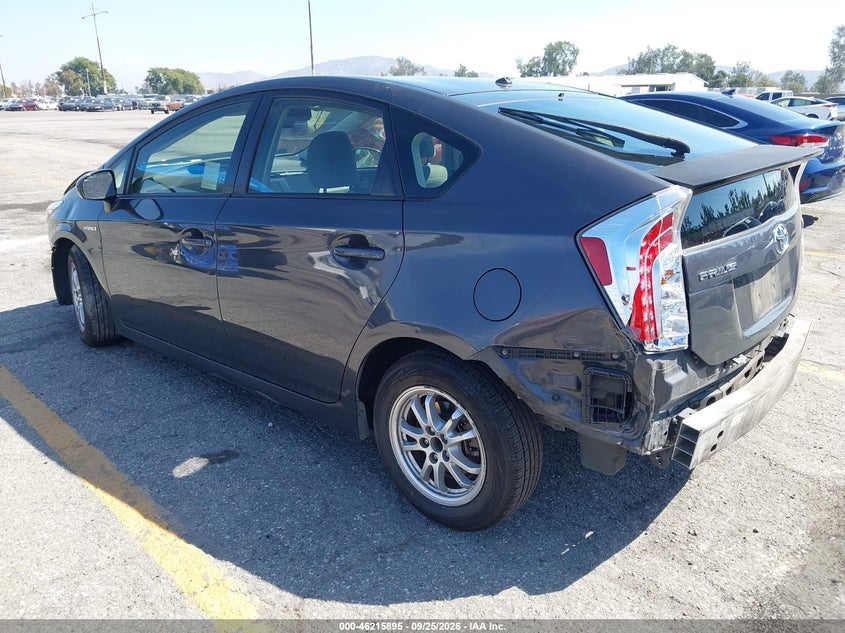 Vin: jtdkn3duxf0410287, lot: 46715818, toyota prius two 20153