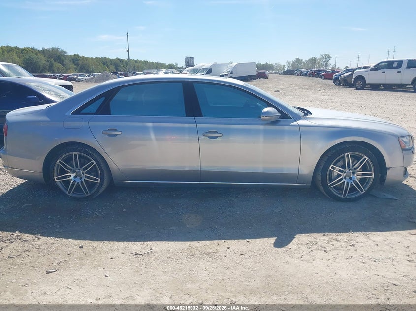 AUDI A8 L - zdjęcie 13