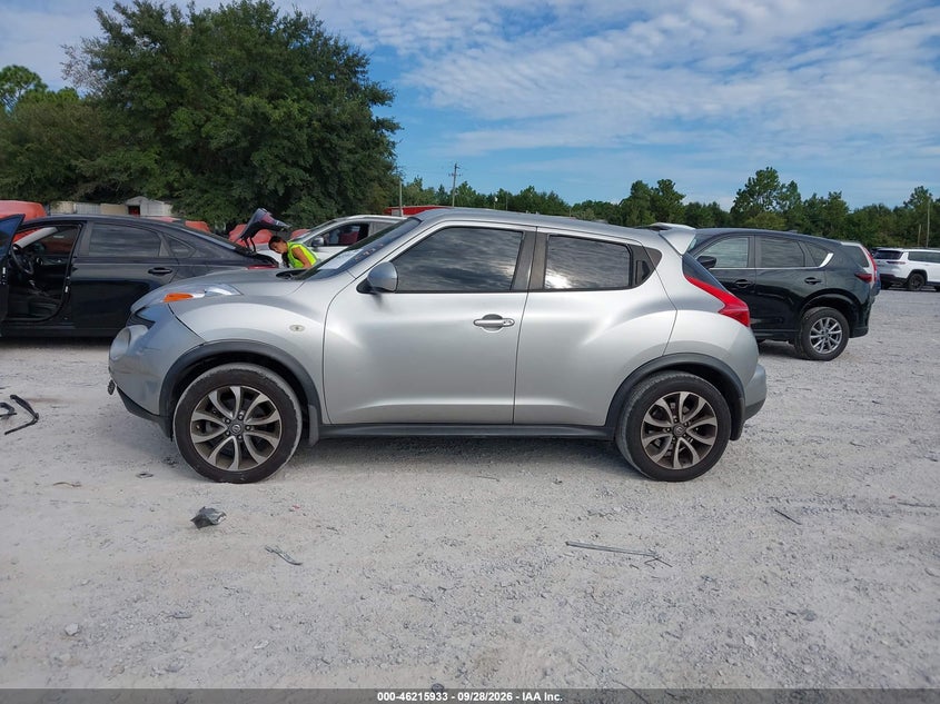 NISSAN JUKE 2012 VIN JN8AF5MV2CT121870