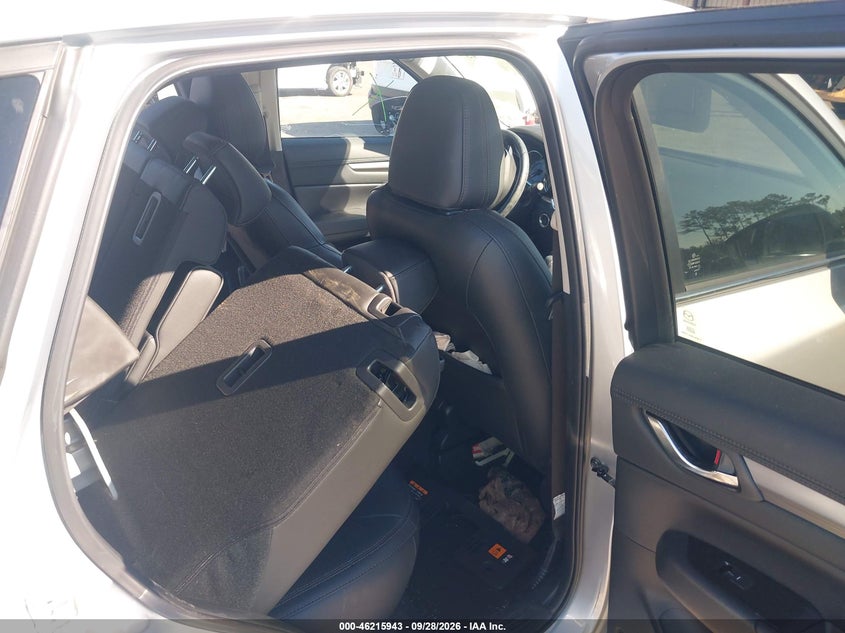 2022 MAZDA CX-5 2.5 S PREFERRED PACKAGE · Photo 8