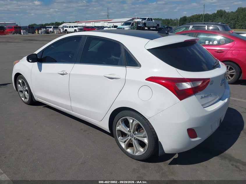 HYUNDAI ELANTRA GT 2013 VIN KMHD35LE4DU105082