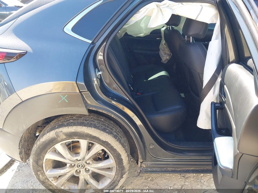 MAZDA CX-30 - zdjęcie 8