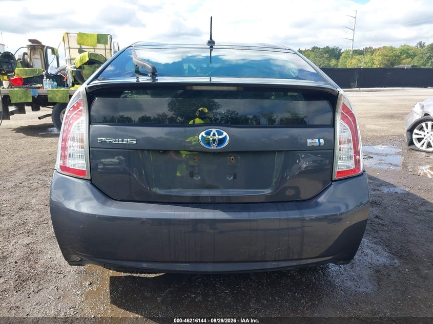 TOYOTA PRIUS - zdjęcie 16