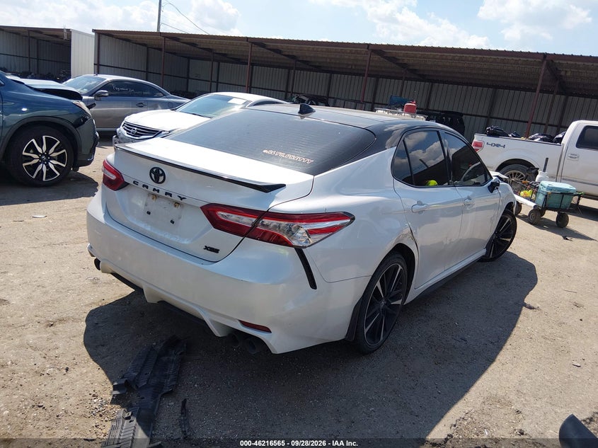 TOYOTA CAMRY - zdjęcie 4