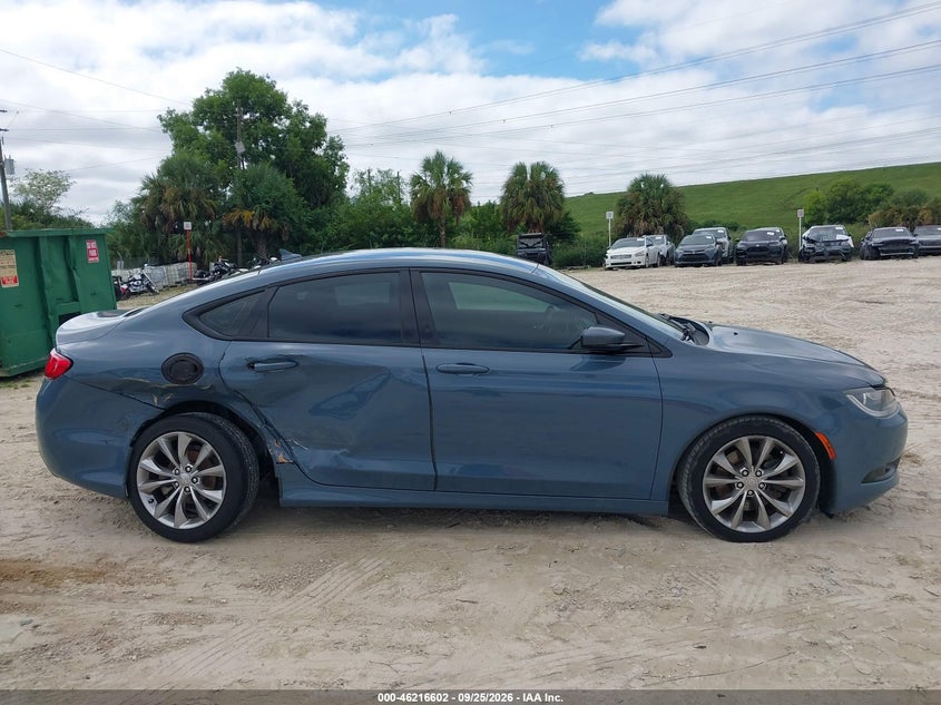 2015 CHRYSLER 200 S · Фото 13
