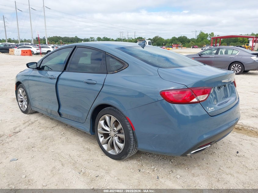 2015 CHRYSLER 200 S · Фото 3