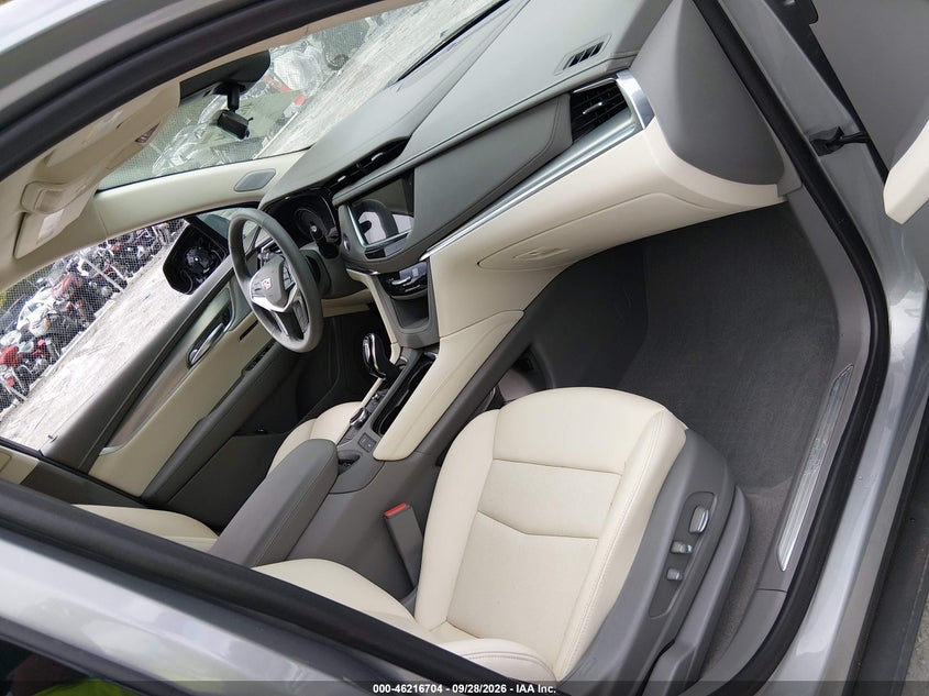 CADILLAC XT5 - zdjęcie 5