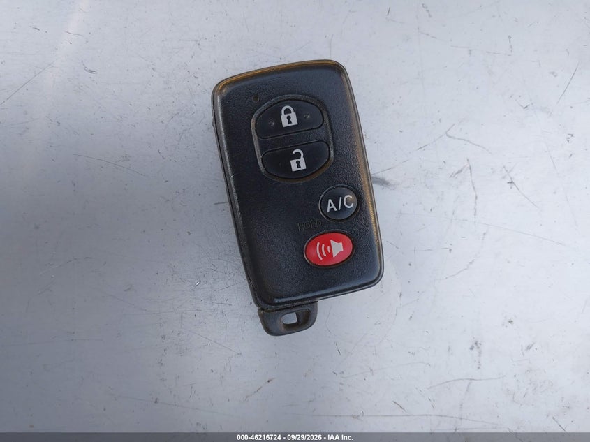 TOYOTA PRIUS - zdjęcie 11