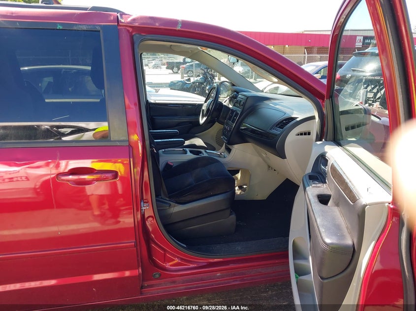 2014 DODGE GRAND CARAVAN SXT · Фото 5