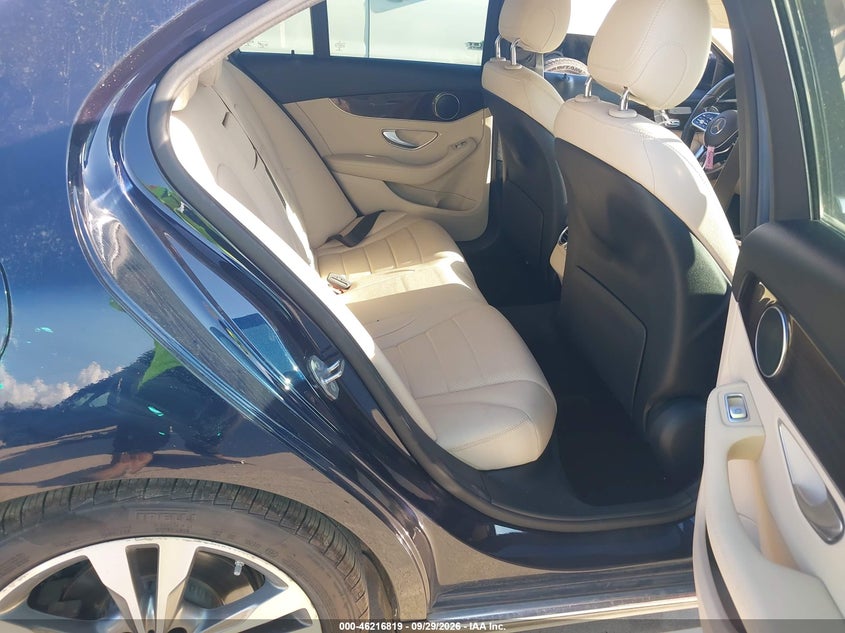 MERCEDES-BENZ C 300 - zdjęcie 8