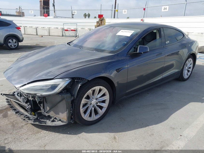 TESLA MODELO S - zdjęcie 2