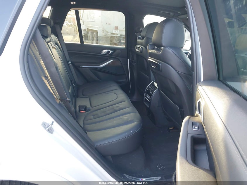 BMW X5 PHEV - zdjęcie 8