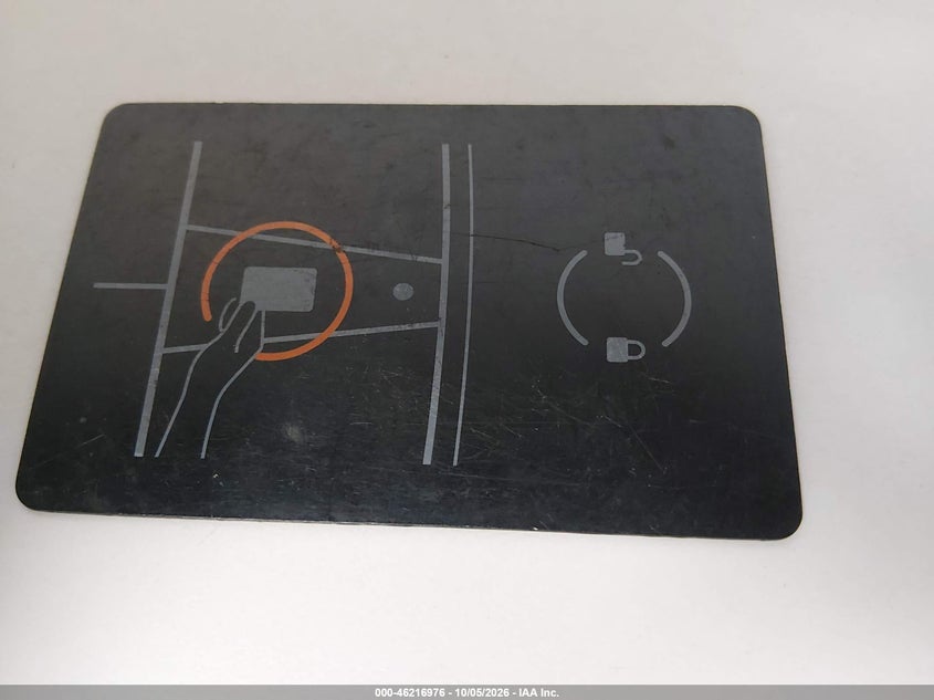 TESLA MODEL 3 - zdjęcie 11