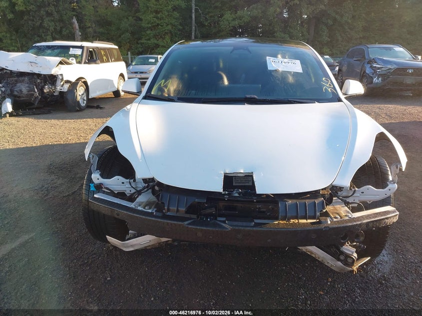 TESLA MODEL 3 - zdjęcie 12