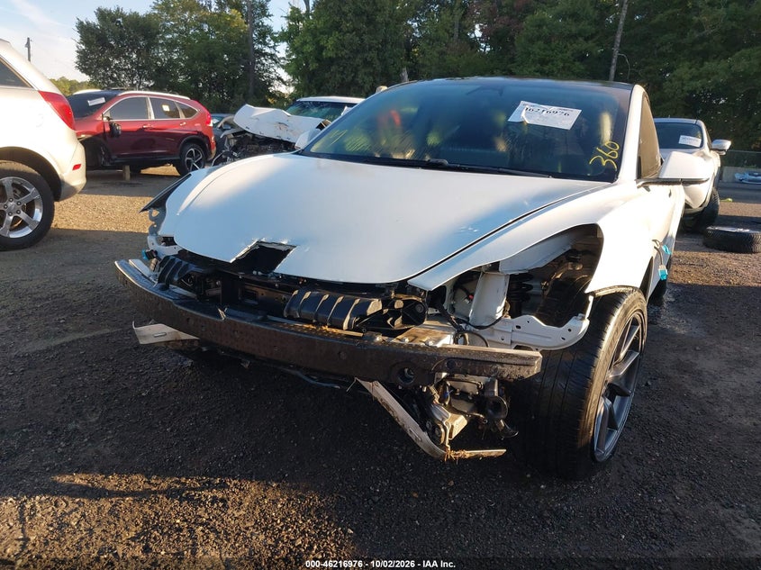 TESLA MODEL 3 - zdjęcie 6