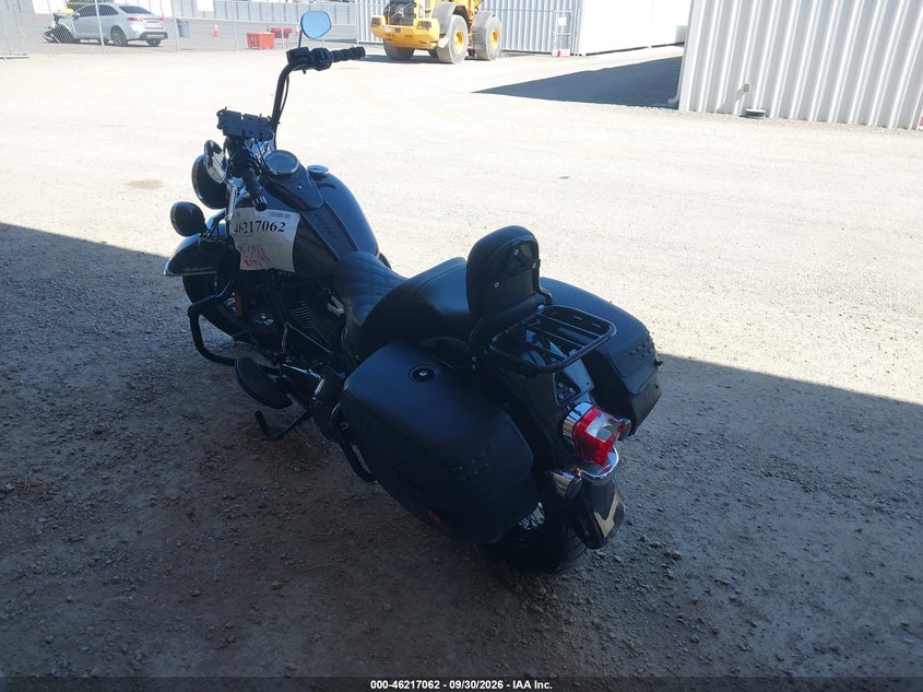 HARLEY-DAVIDSON FLHCS 2021
