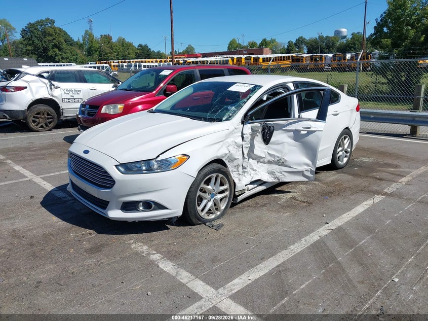2015 FORD FUSION SE · Фото 2