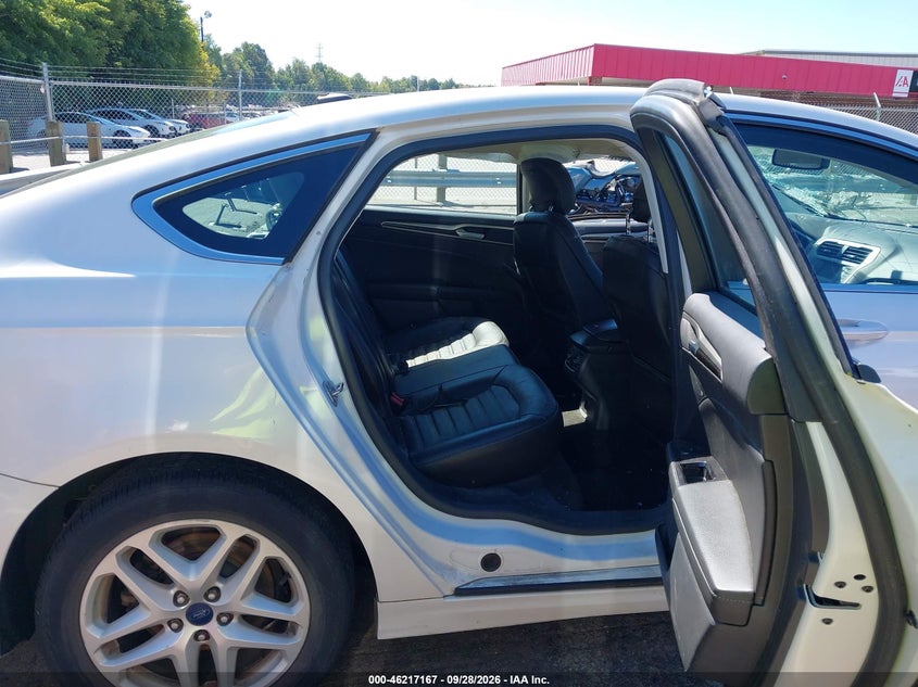 2015 FORD FUSION SE · Фото 8