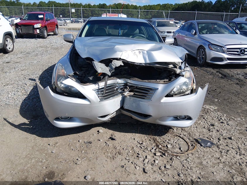 2011 INFINITI G37 JOURNEY · Фото 12