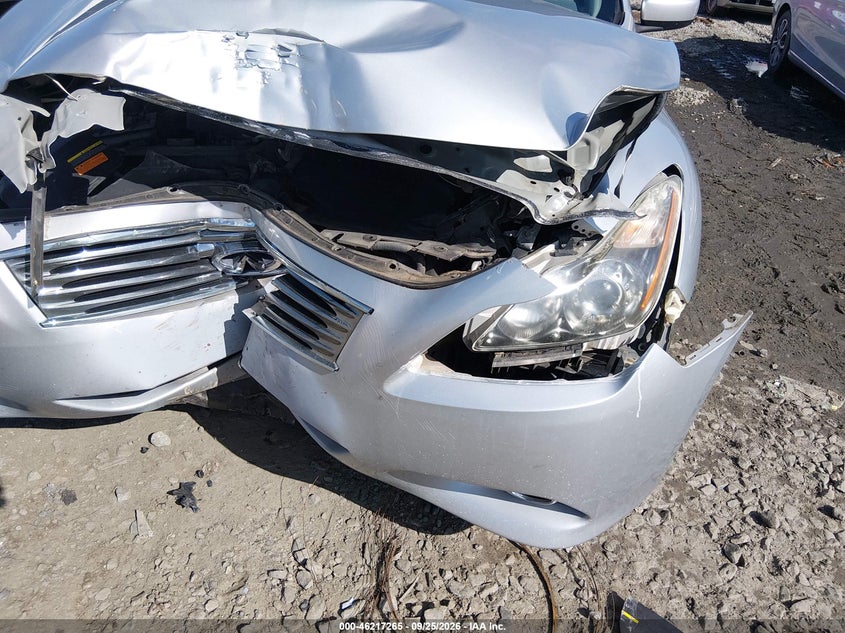 2011 INFINITI G37 JOURNEY · Фото 17