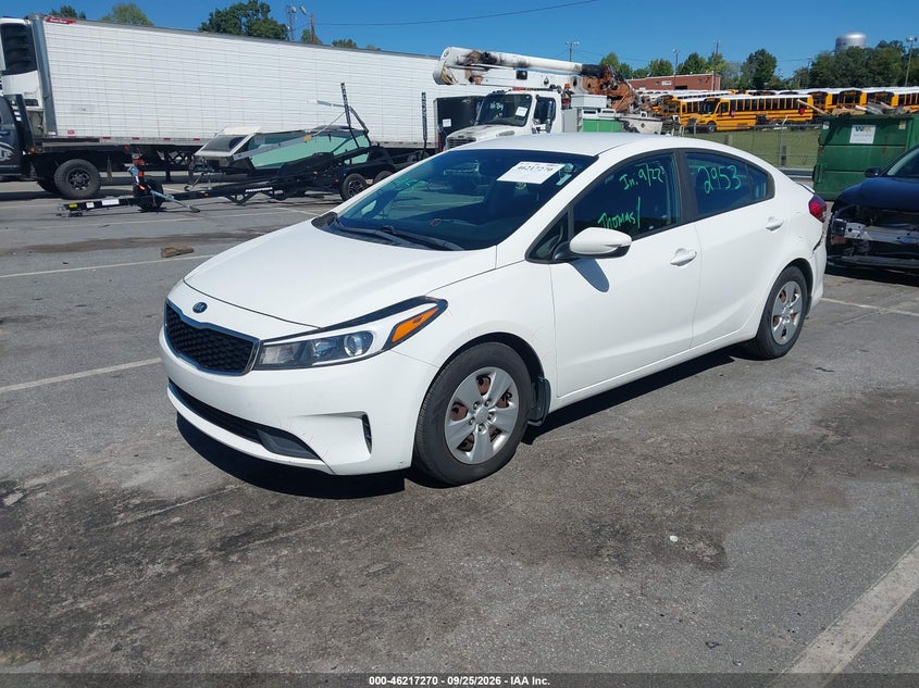 2018 KIA FORTE LX · Фото 2