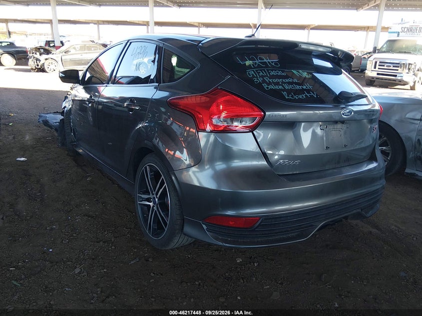 Vin: 1fadp3l93jl322842, lot: 46717371, ford focus st 20183