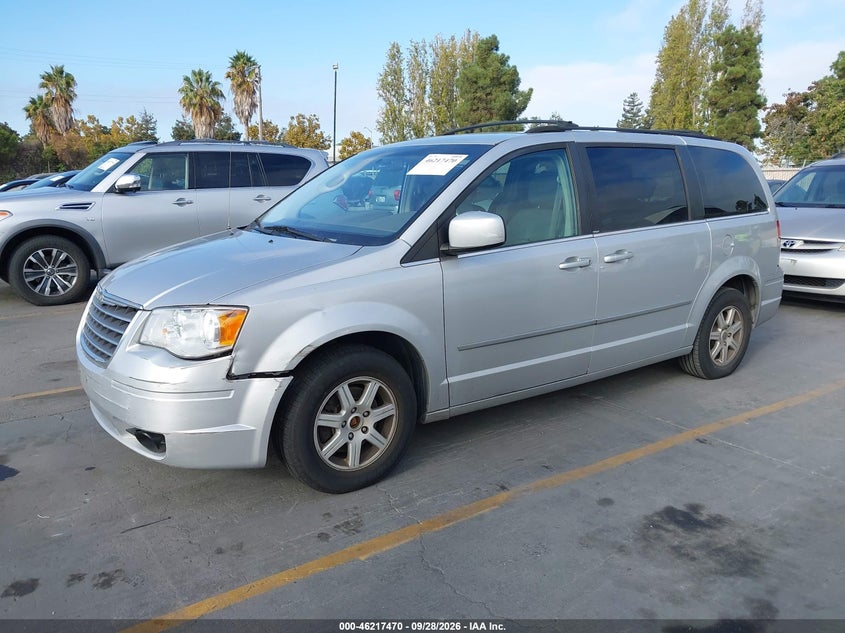 Vin: 2a4rr5d12ar324100, lot: 46717393, chrysler town & country touring 20102
