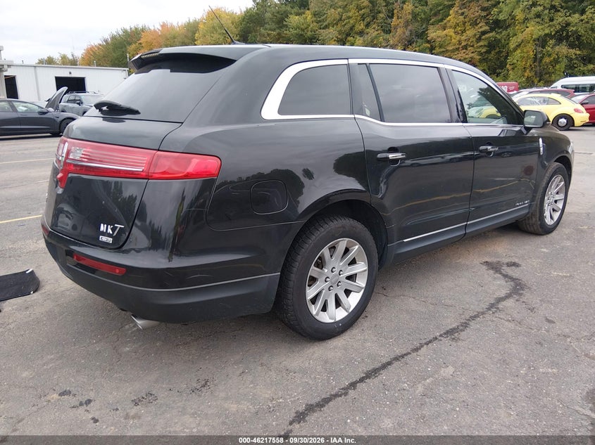 LINCOLN MKT 2015 VIN 2LMHJ5NK0FBL03424