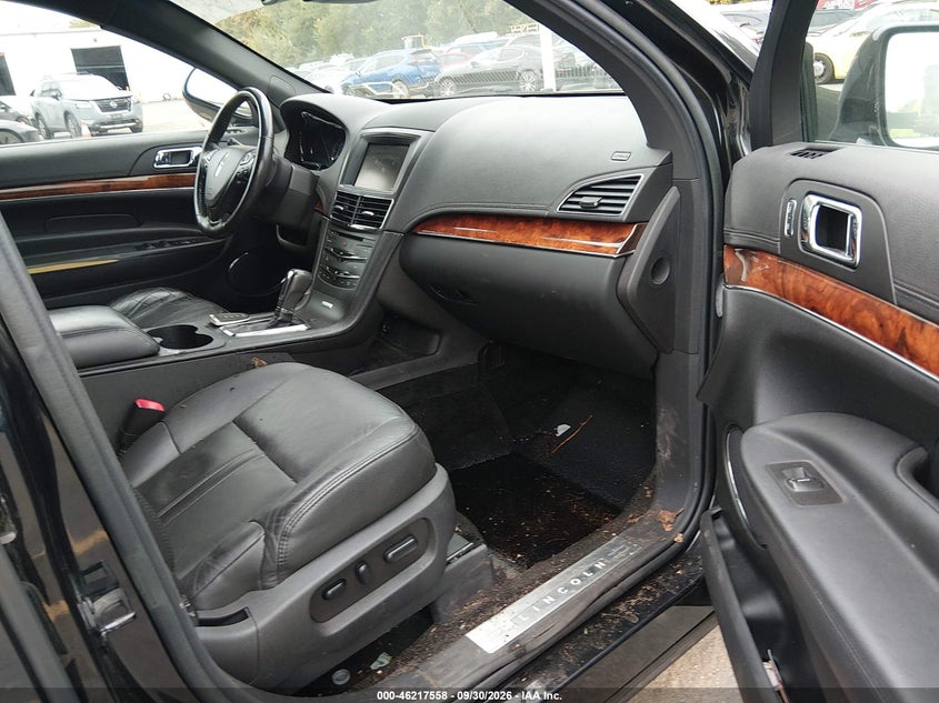 Photo 5 - LINCOLN MKT