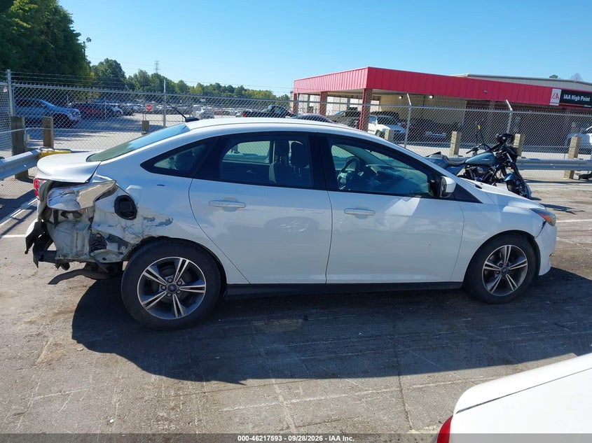 2018 FORD FOCUS SE · Фото 14