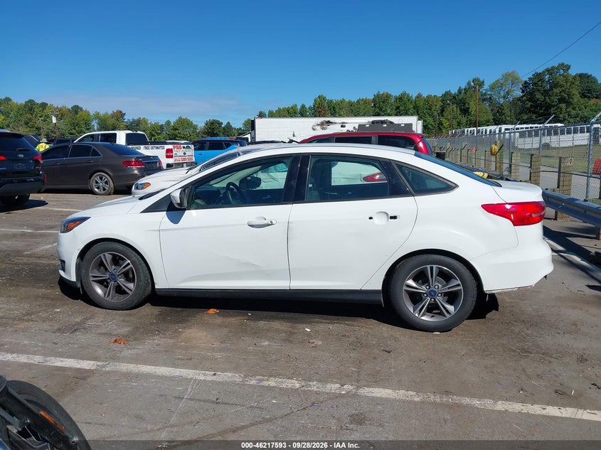 2018 FORD FOCUS SE · Фото 15