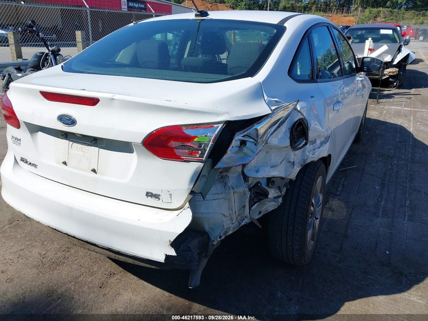 2018 FORD FOCUS SE · Фото 6