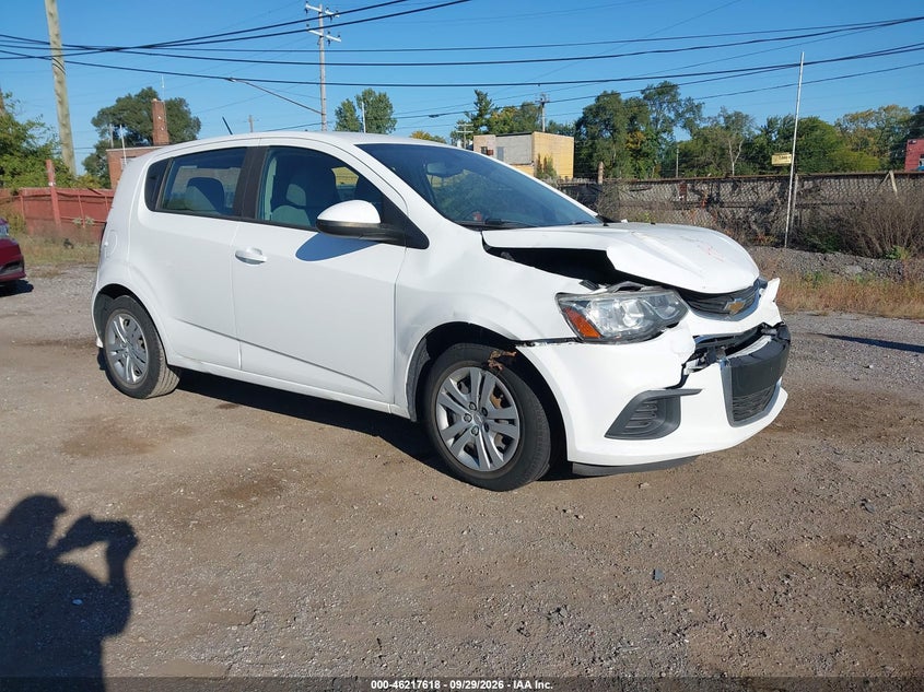 Vin: 1g1jg6sh3h4137419, lot: 46717541, chevrolet sonic lt auto 20171