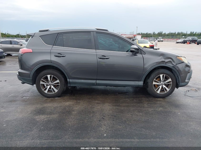 TOYOTA RAV4 - zdjęcie 13