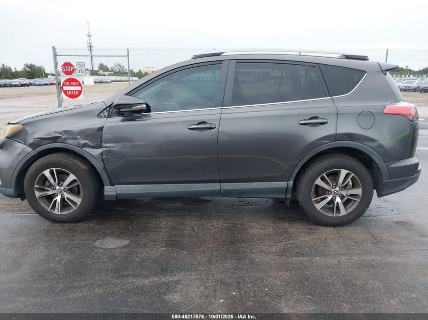 TOYOTA RAV4 - zdjęcie 14