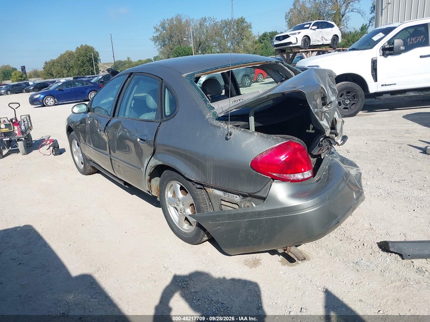 FORD TAURUS 2004 VIN 1FAFP55U44A138144