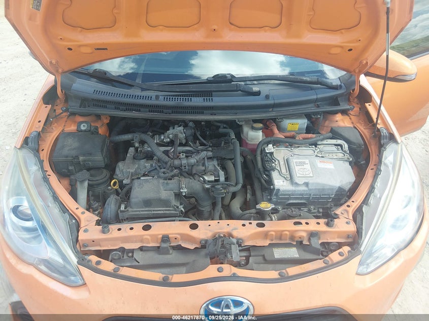 TOYOTA PRIUS C - zdjęcie 10