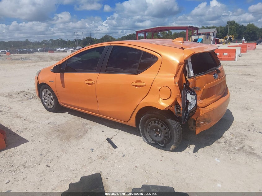 TOYOTA PRIUS C - zdjęcie 14