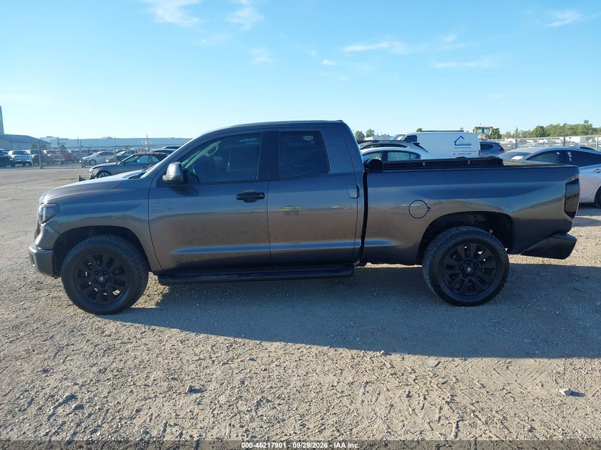 TOYOTA TUNDRA - zdjęcie 14