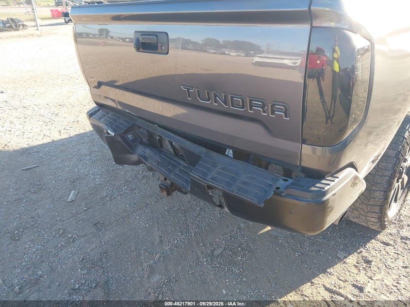 TOYOTA TUNDRA - zdjęcie 6