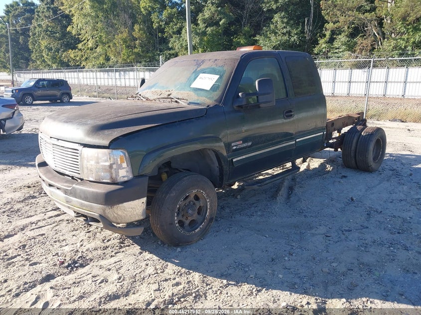 CHEVROLET SILVERADO 2500HD 2002 VIN 1GCHK29122E137208