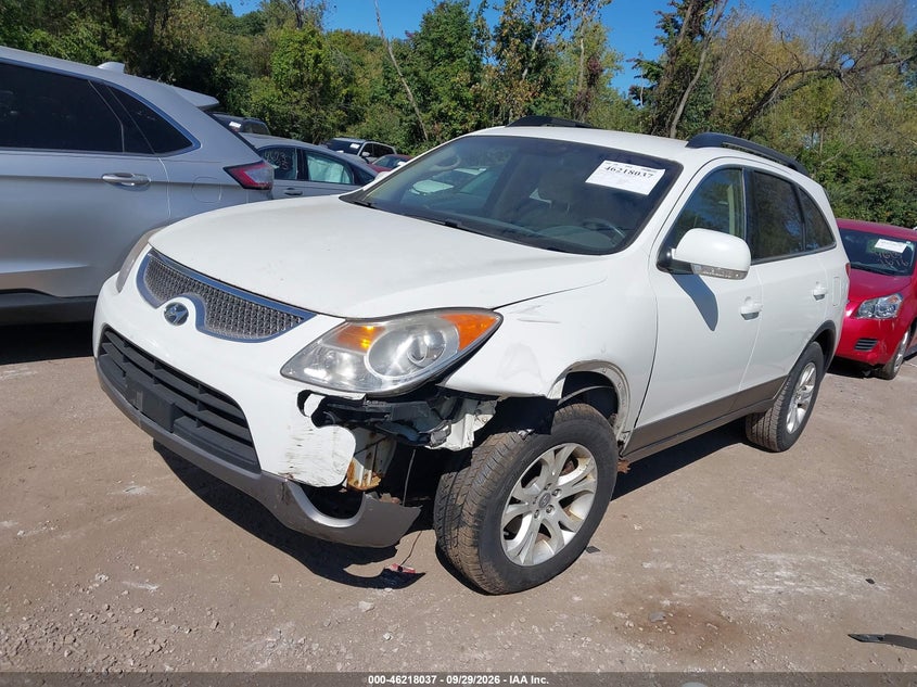 2011 Hyundai Veracruz Gls, Left Front, IAAI, VIN KM8NU4CC3BU173154 — photo 2