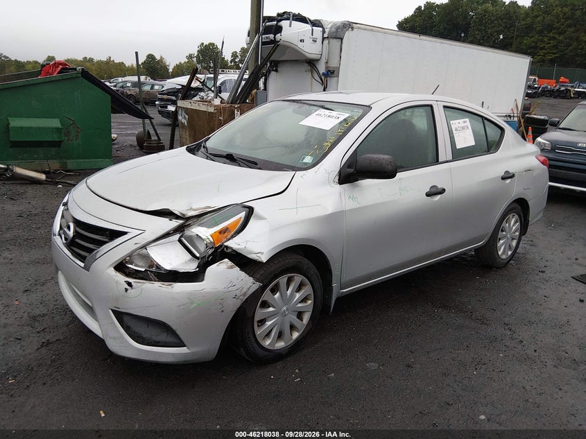 2015 Nissan Versa 1.6 S, Left Front, IAAI, VIN 3N1CN7AP9FL859606 — photo 2