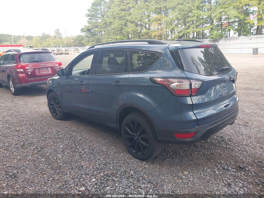 Vin: 1fmcu0hd2juc33053, lot: 46717964, ford escape sel 20183