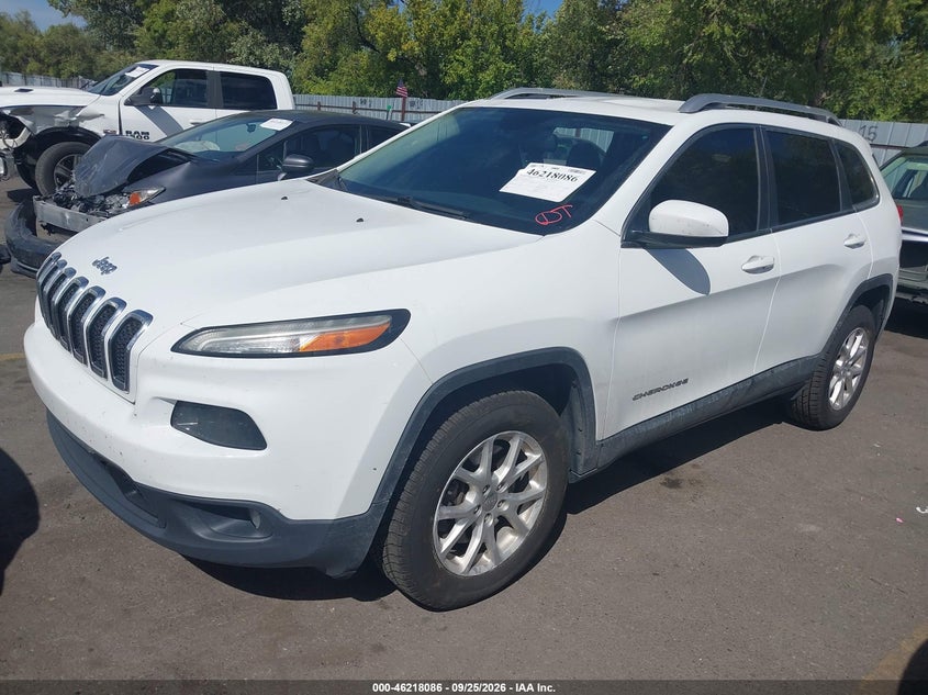 2016 Jeep Cherokee, Rear, IAAI, VIN 1C4PJMCB8GW111712 — photo 2