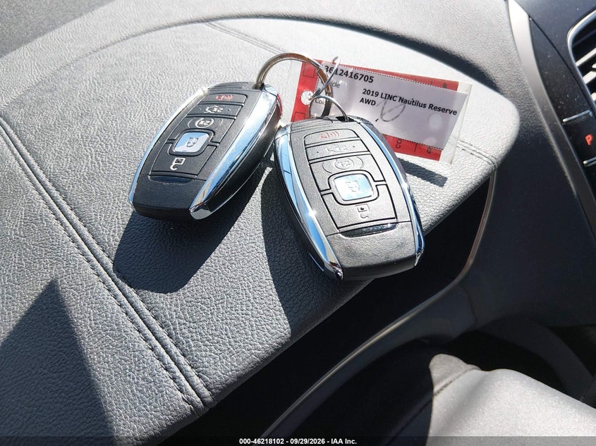 LINCOLN NAUTILUS 2019 VIN 2LMPJ8L91KBL63168