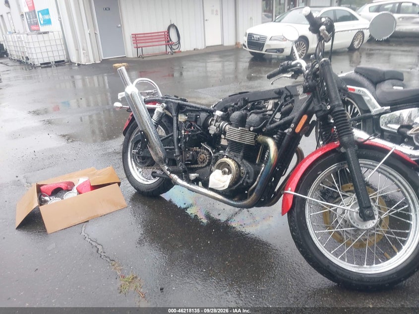 TRIUMPH BONNEVILLE 2013