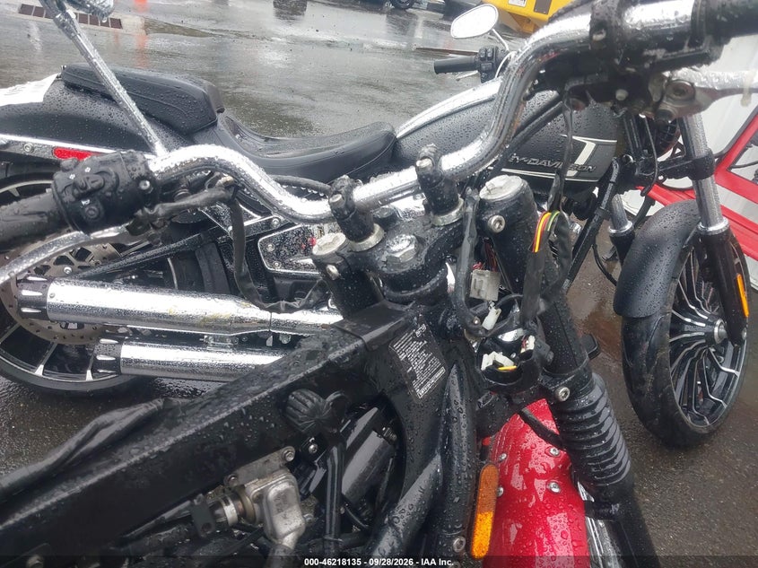 TRIUMPH BONNEVILLE 2013