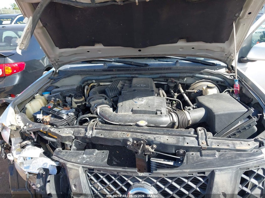 2010 NISSAN PATHFINDER LE · Фото 10