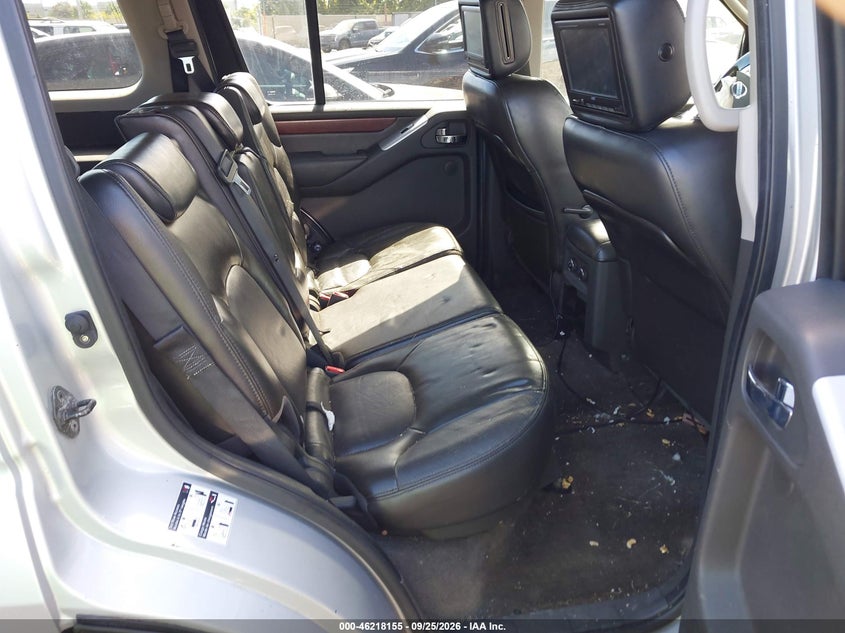 2010 NISSAN PATHFINDER LE · Фото 8